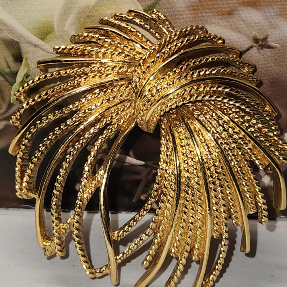 #2420, MONET MID CENTURY BROOCH, MIRADOR LARGE BRUTALIST MCM